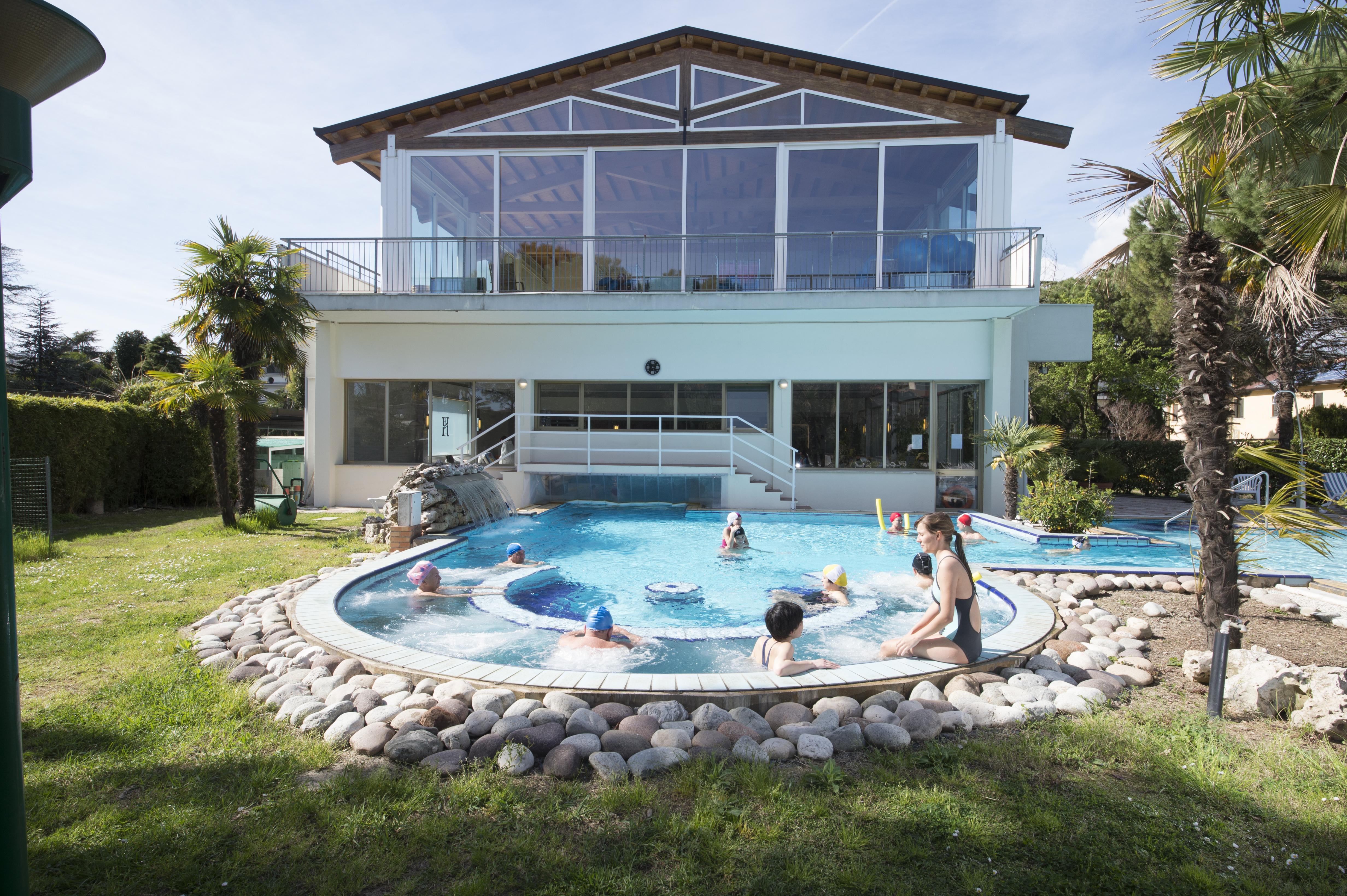 אבנו טרמה Hotel Terme Milano מראה חיצוני תמונה