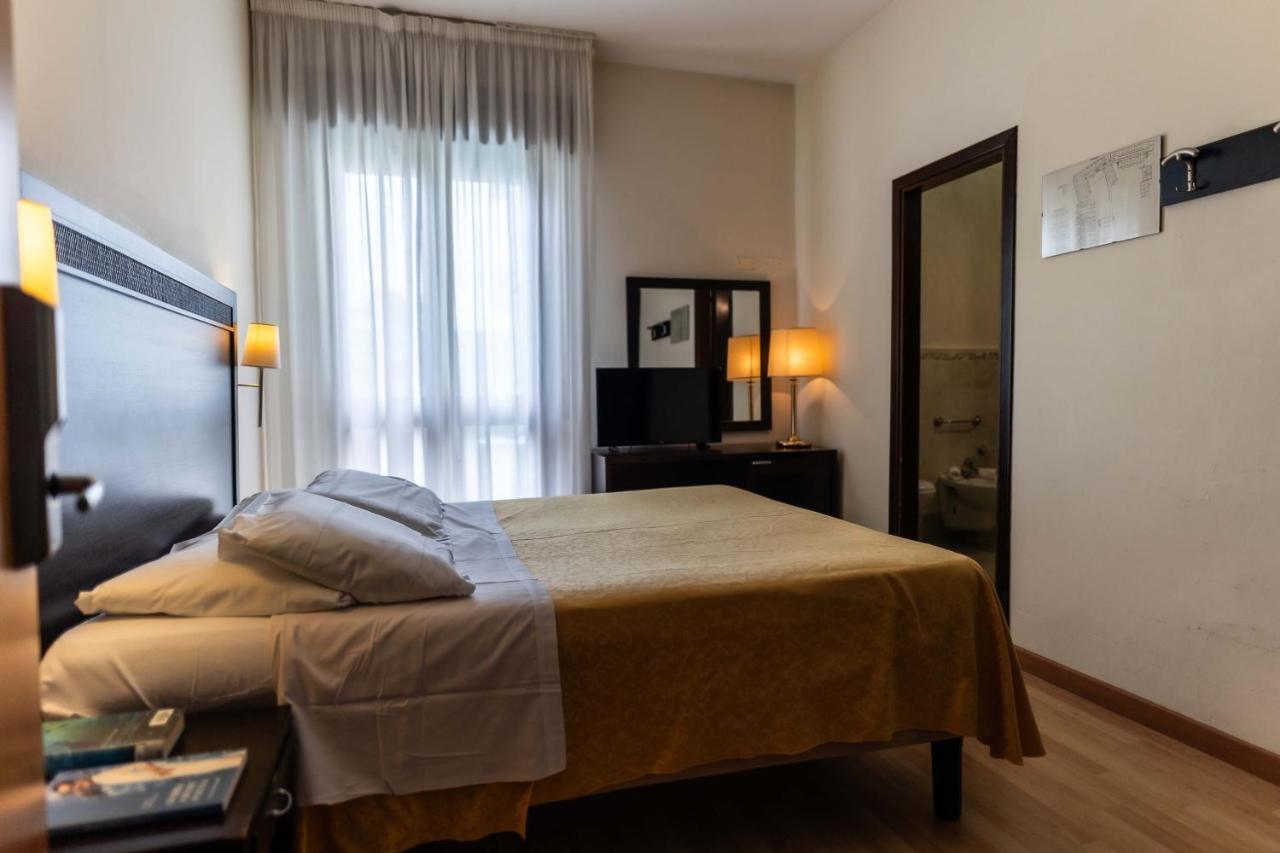 אבנו טרמה Hotel Terme Milano מראה חיצוני תמונה