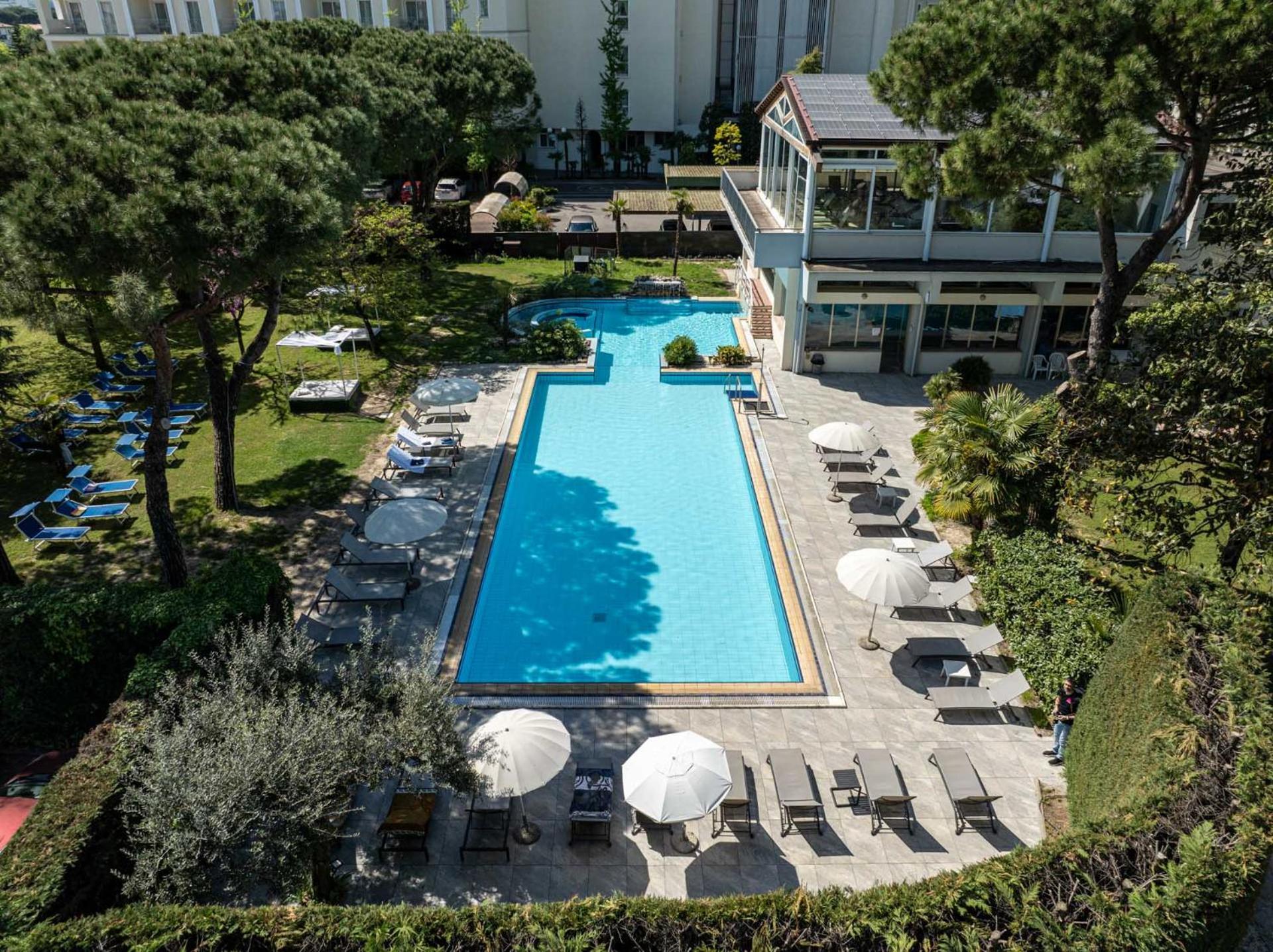אבנו טרמה Hotel Terme Milano מראה חיצוני תמונה