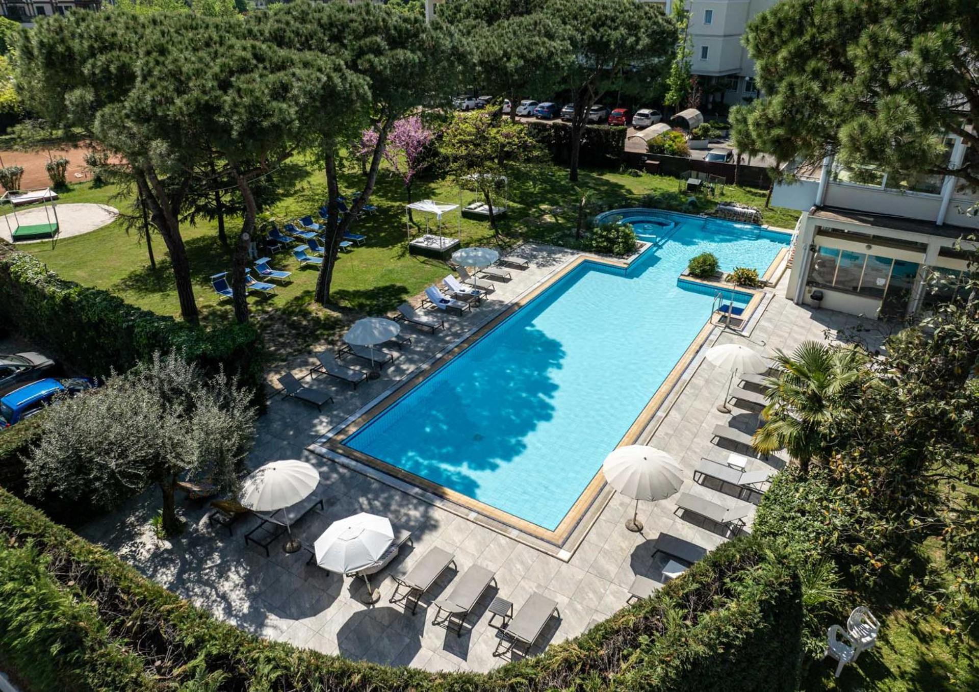 אבנו טרמה Hotel Terme Milano מראה חיצוני תמונה